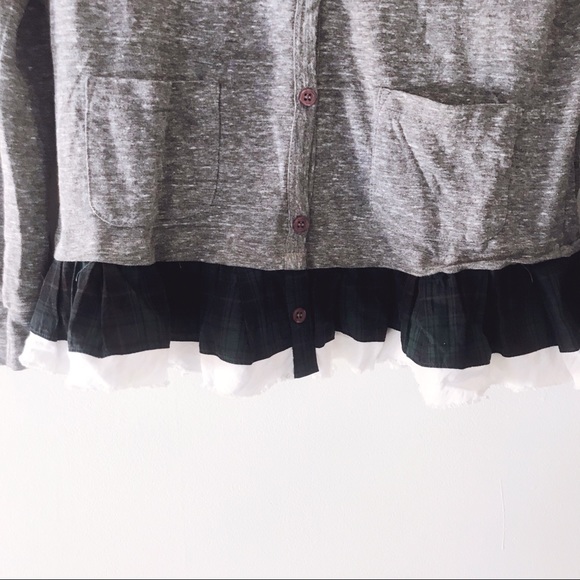 Clu Clu Too || Plaid Ruffle Cardigan - Picture 4 of 7